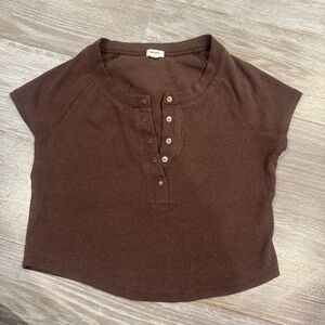 GARAGE BROWN RIBBED CROPPED TOP WITH BUTTONS